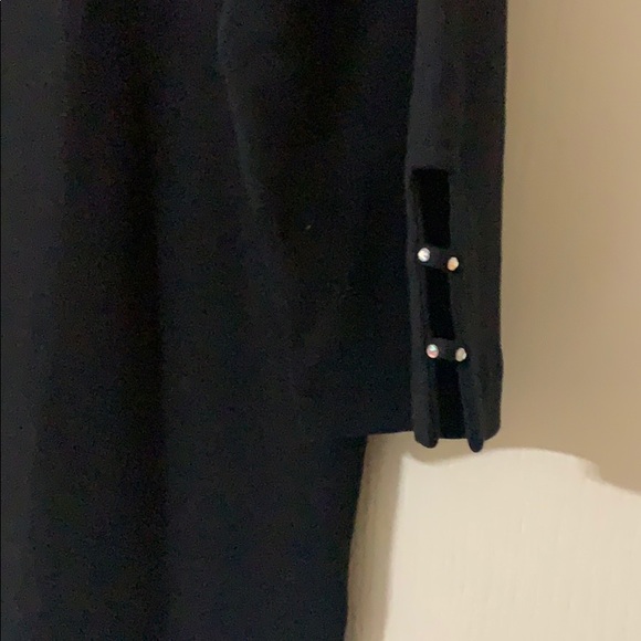 Top - Picture 4 of 4